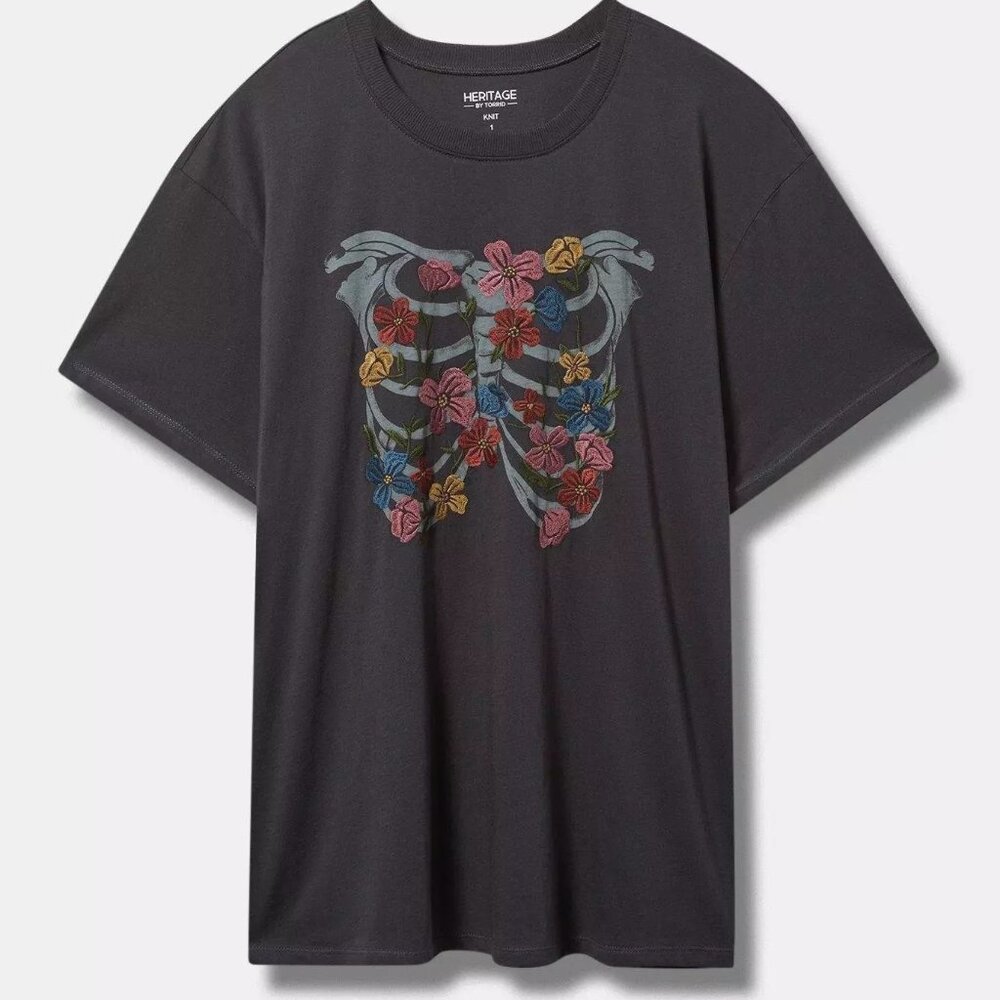 Torrid Heritage Black skeleton Tee size 1 14/16